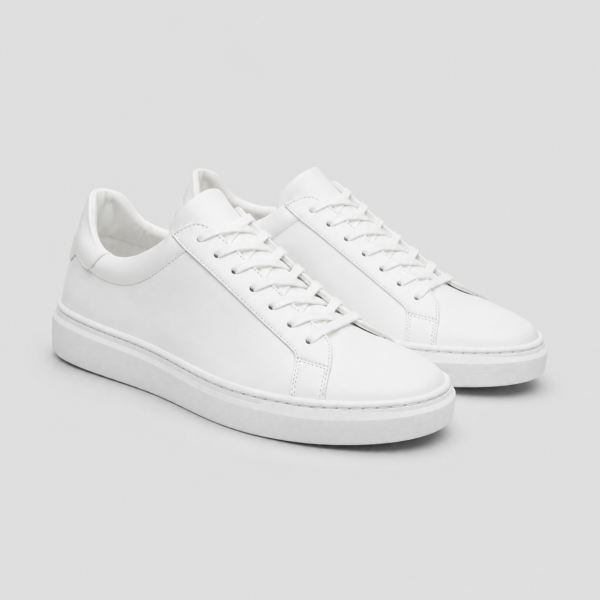 feaa2137-e418-4a42-852d-43df04c36ad3 Classic White Leather Sneakers